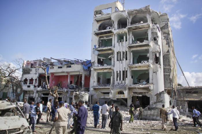 Ataque con bomba contra el hotel Ambassador en Somalia