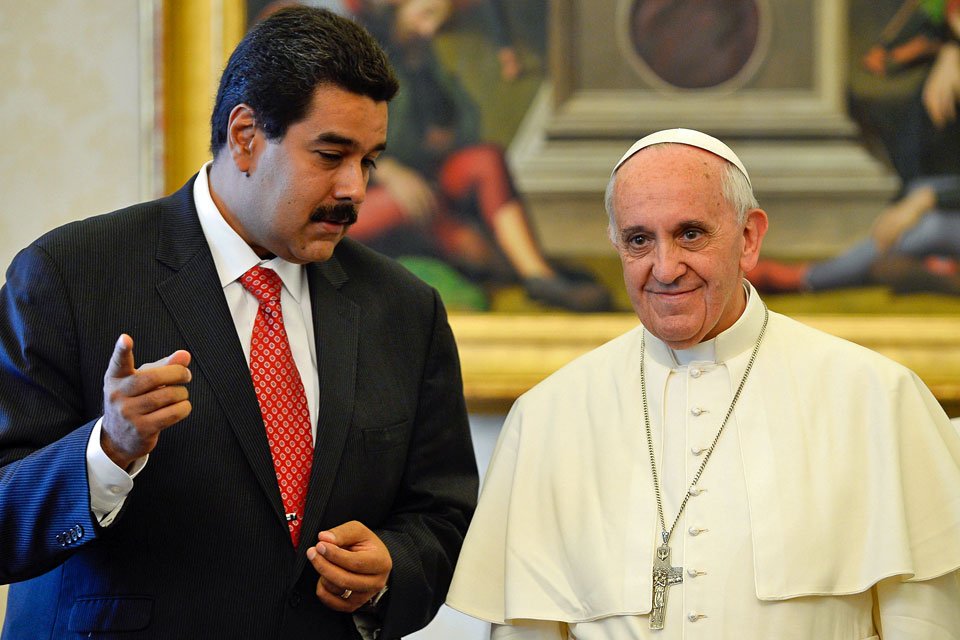 Maduro advirtió que estas acciones están siendo promovidas por "los poderes del mundo"