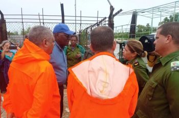 Valdéz Mesa recorrió en Batabanó áreas afectadas por huracán