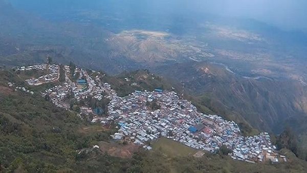 Las personas desplazadas fueron acogidas en albergues temporales en el casco urbano de Balboajpg