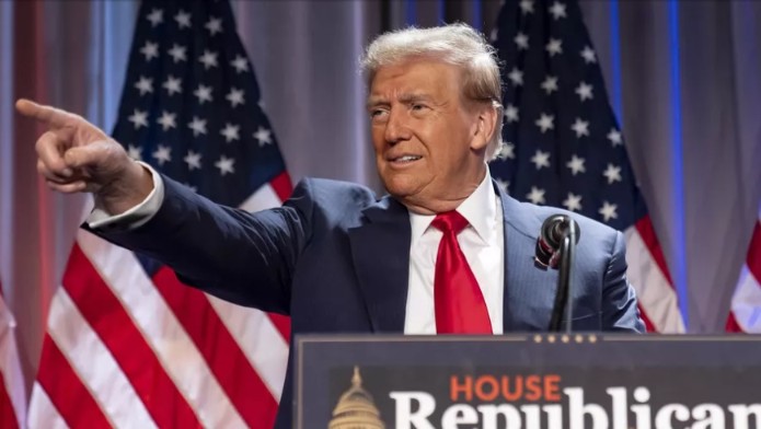 El presidente electo Donald Trump habla en una reunión de la conferencia republicana de la Cámara de Representantes 1