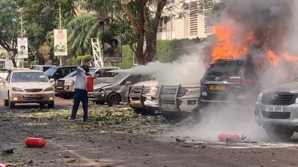 dos explosiones en Uganda dejan mutiples heridos.