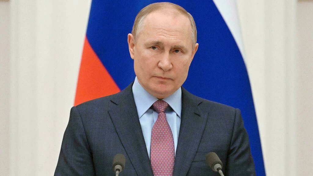 Putin anunció este 21 de febrero a Francia y Alemania la intención de reconocer la independencia de las regiones separatistas de Ucrania. Sergei GUNEYEV Sputnik|AFP