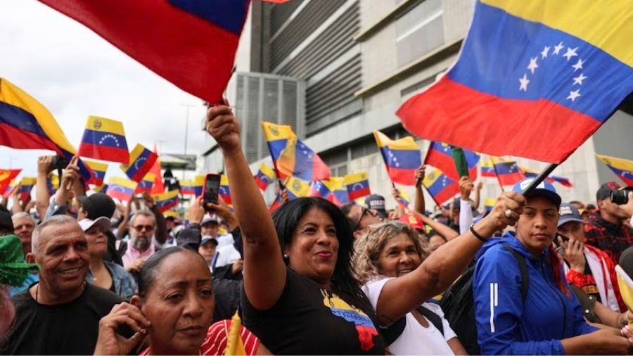 Pueblo venezolano apoya a Delcy Rodríguez